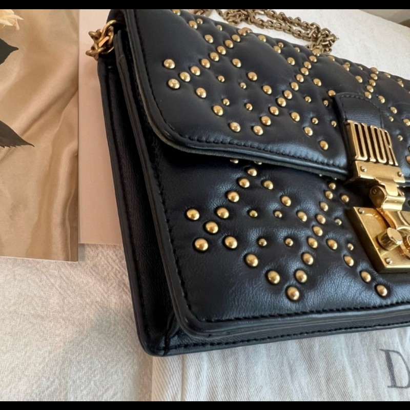 Dior Addict鉚釘羊皮翻蓋包-15