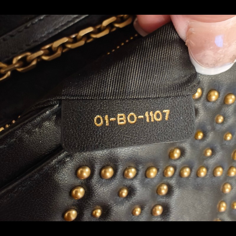 Dior Addict鉚釘羊皮翻蓋包-23