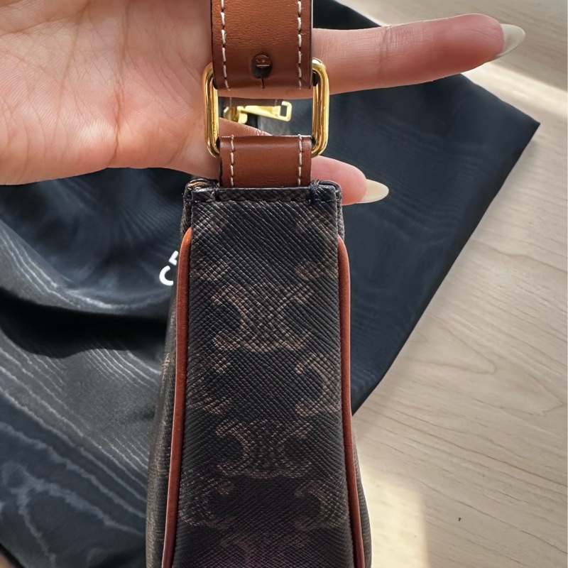 AVA標誌印花及牛皮革手袋-18