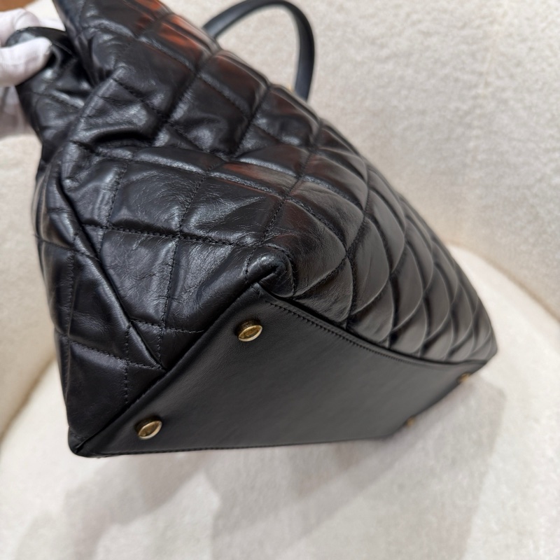 Chanel香奈兒 黑金油蠟牛皮托特包單肩包 底長31cm 23開有卡。-4