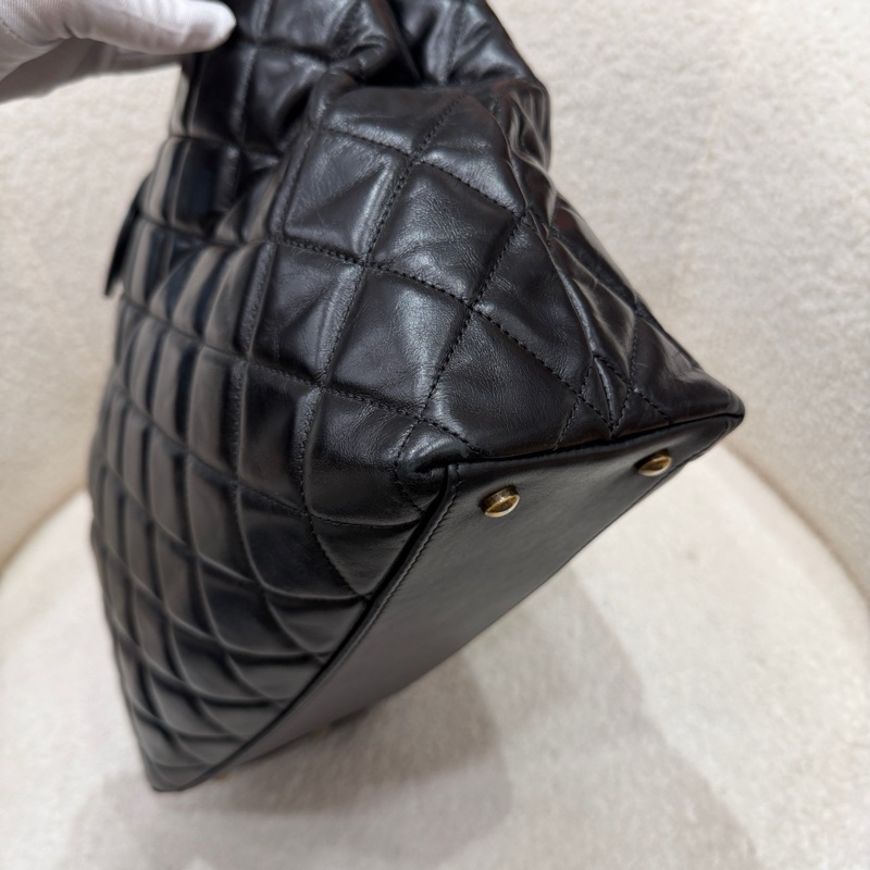 Chanel香奈兒 黑金油蠟牛皮托特包單肩包 底長31cm 23開有卡。-5