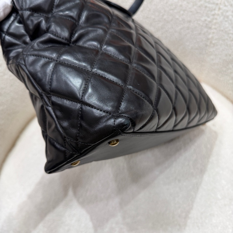 Chanel香奈兒 黑金油蠟牛皮托特包單肩包 底長31cm 23開有卡。-8