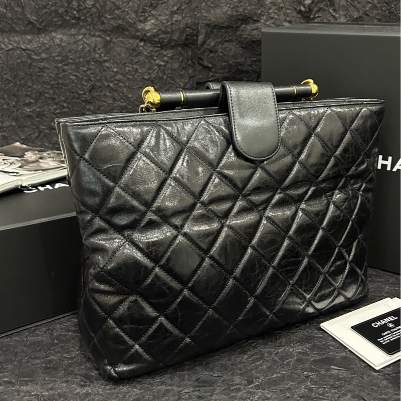 Chanel香奈兒 黑金油蠟牛皮托特包單肩包 底長31cm 23開有卡。-1