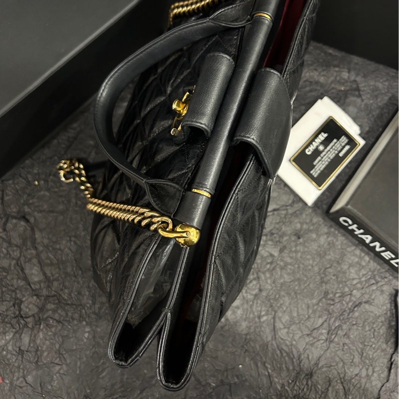 Chanel香奈兒 黑金油蠟牛皮托特包單肩包 底長31cm 23開有卡。-2
