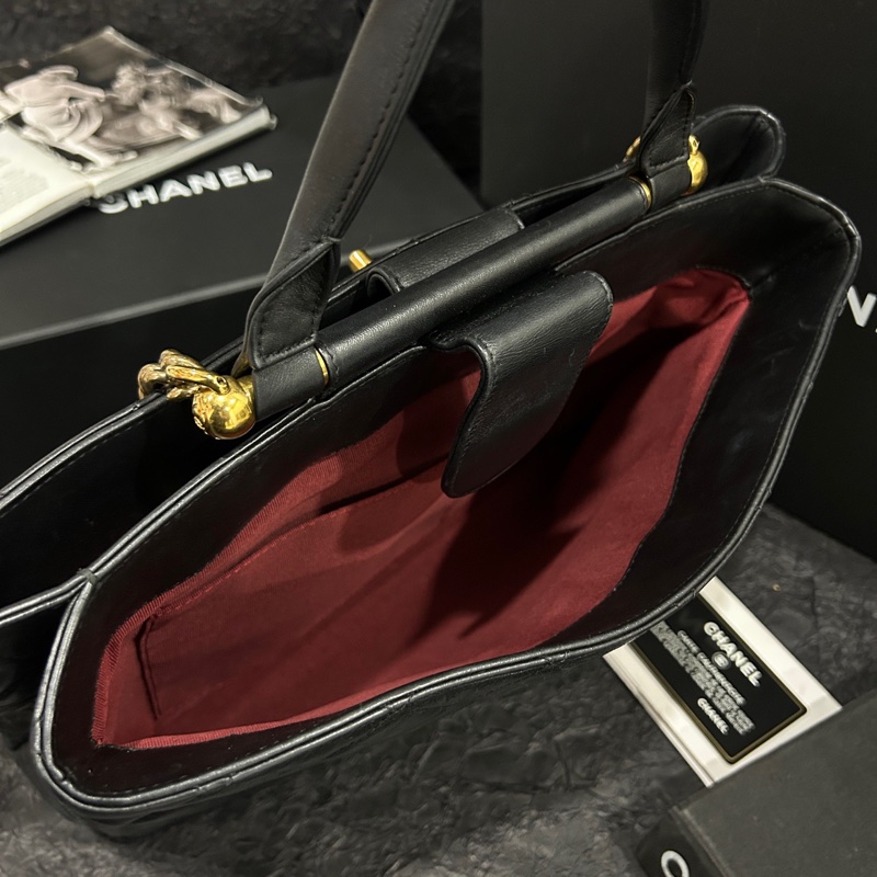 Chanel香奈兒 黑金油蠟牛皮托特包單肩包 底長31cm 23開有卡。-8