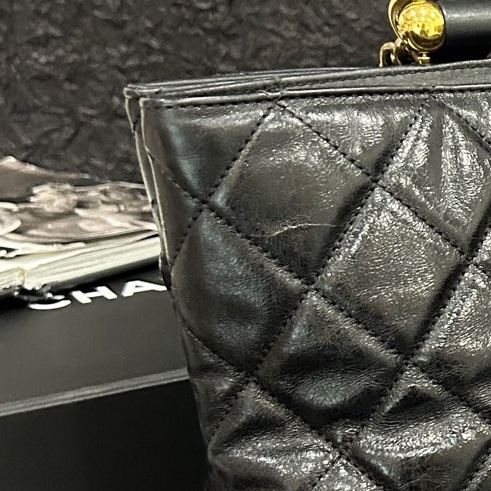 Chanel香奈兒 黑金油蠟牛皮托特包單肩包 底長31cm 23開有卡。-9