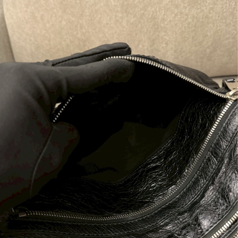 巴黎世家手拿包-4