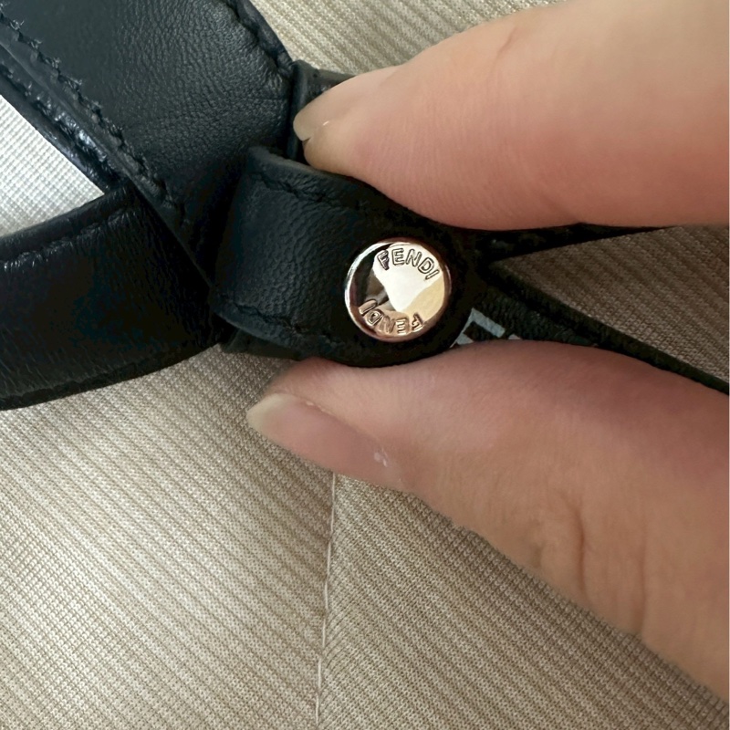 Fendi 25週年限定款❤️全台灣唯一一顆釋出❤️98新、配件完整⭐️-4