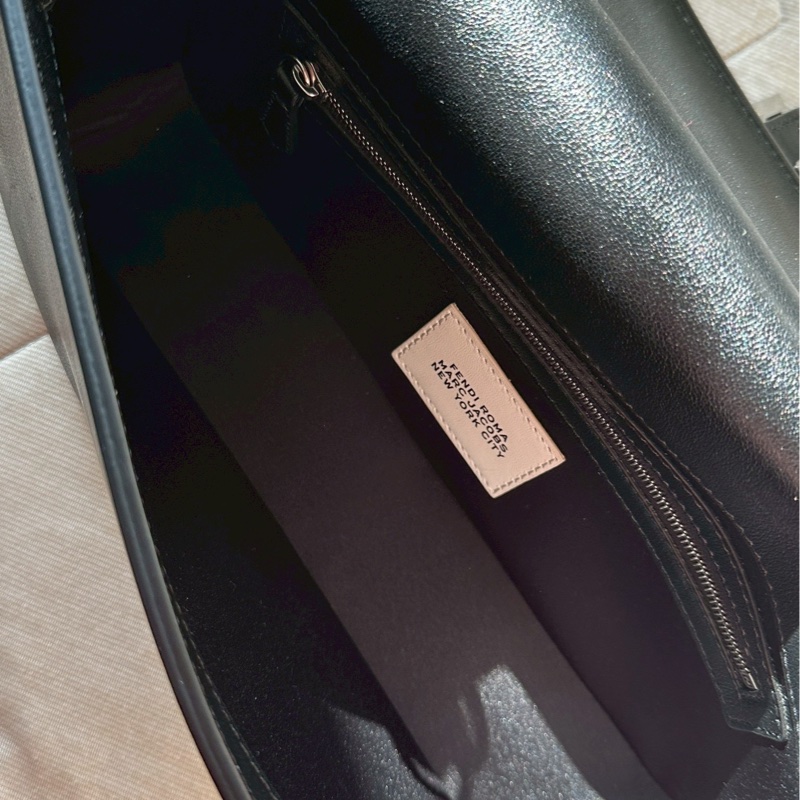 Fendi 25週年限定款❤️全台灣唯一一顆釋出❤️98新、配件完整⭐️-8