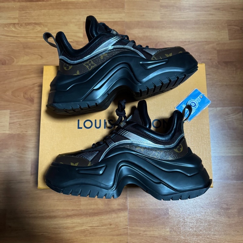 Lv Archlight拱橋鞋路易威登老爹鞋女款黑棕色 36.5碼-0