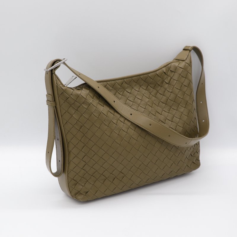 （專櫃在售♥️12 萬）Bottega Veneta 寶緹嘉 橄欖綠 牛皮 編織 斜挎包 斜背包-3
