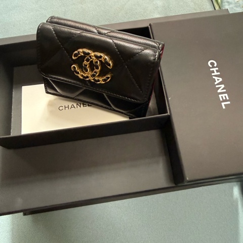 CHANEL WALLET SMALL