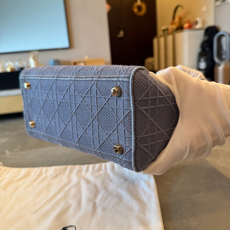 Dior - Lady Dior 系列的小型托特包款-11