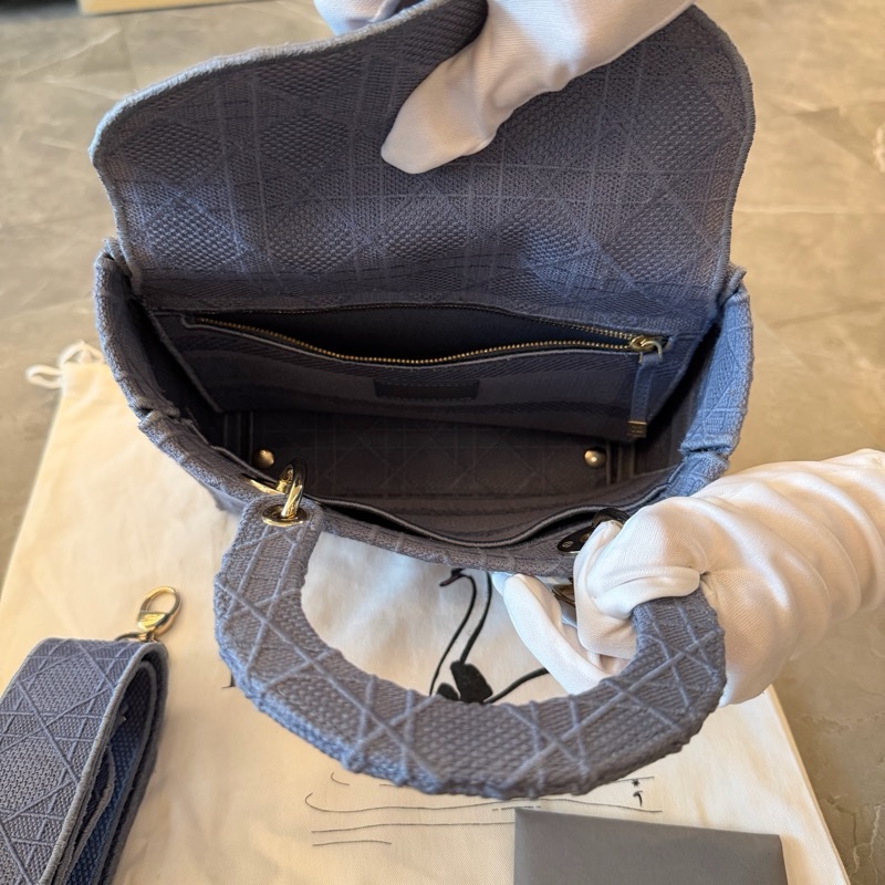 Dior - Lady Dior 系列的小型托特包款-16