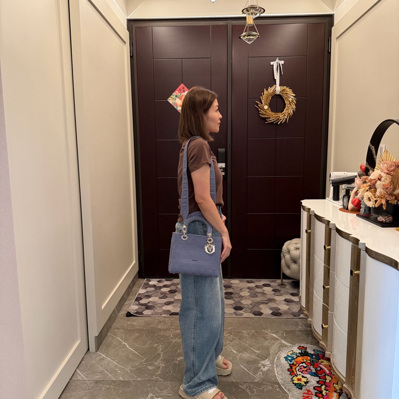 Dior - Lady Dior 系列的小型托特包款-6