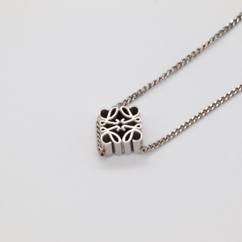 Loewe 羅威 多層次 Anagram 6 花🌸 銀色 金屬 長項鍊 毛衣鏈-2