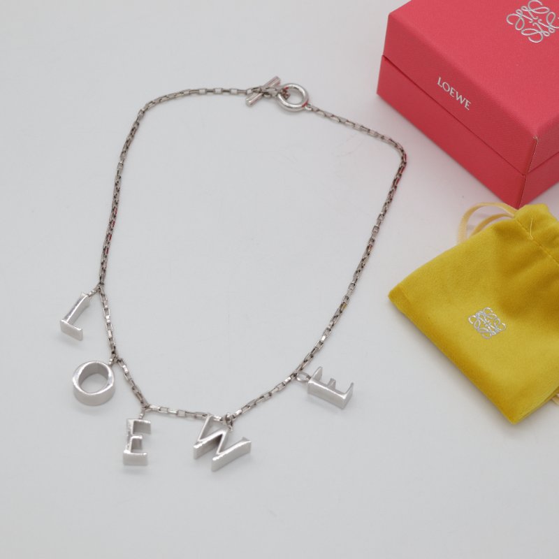 Loewe 羅威 銀色 金屬 字母 項鍊-8