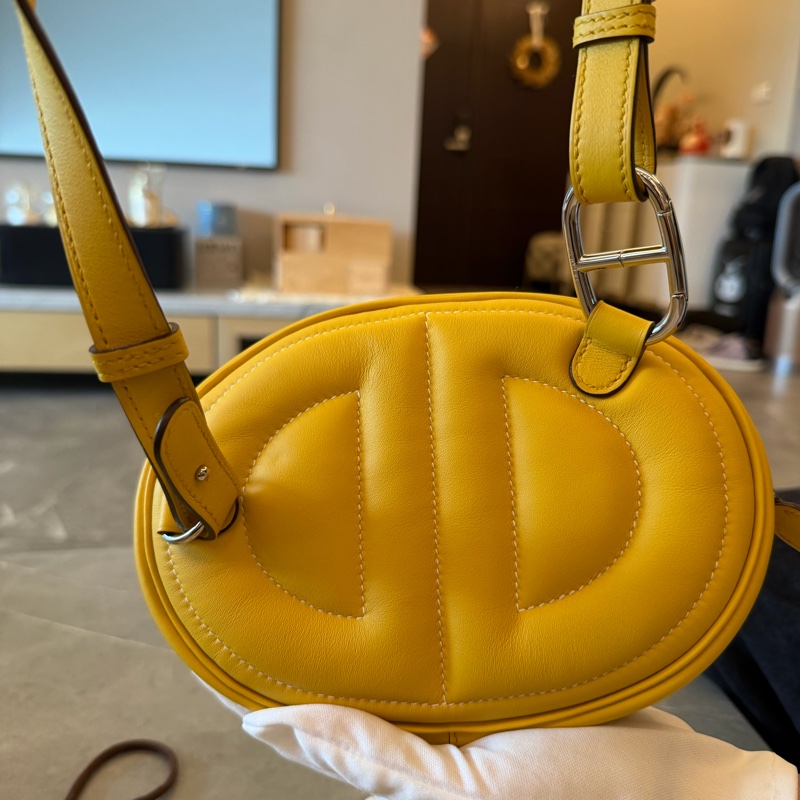 Hermes in the loop 豬鼻發財芥末黃腰包-11