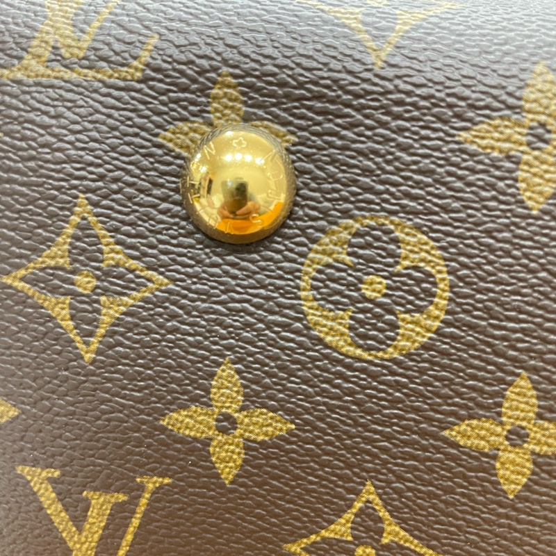 LV Carry All MM 肩背手提時尚很chill包-7