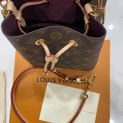 LV 水桶包