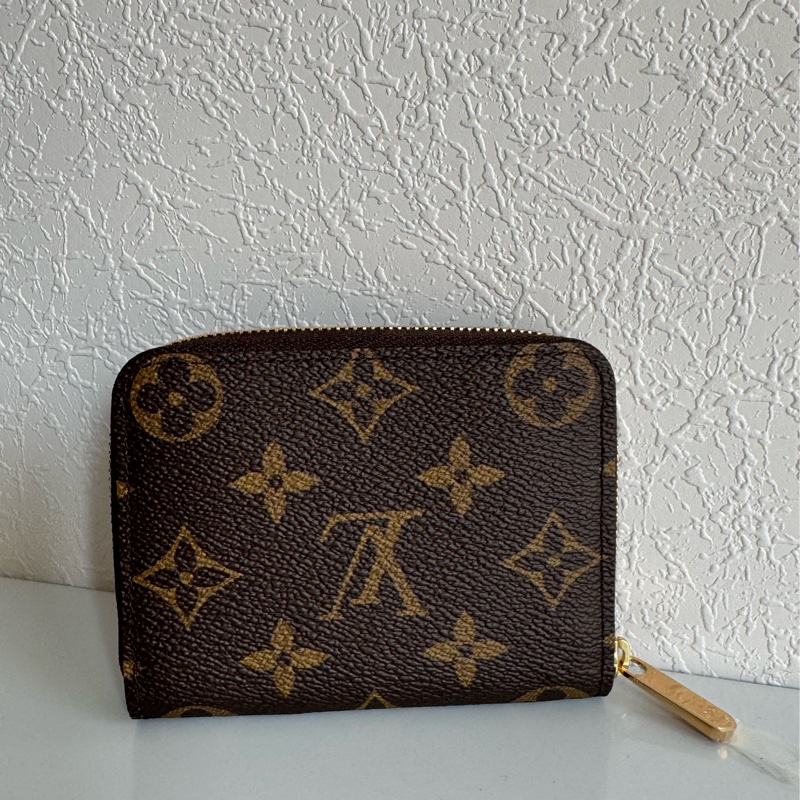 LV花紋愛心鑰匙ㄇ拉零錢包👛必買✨✨-1