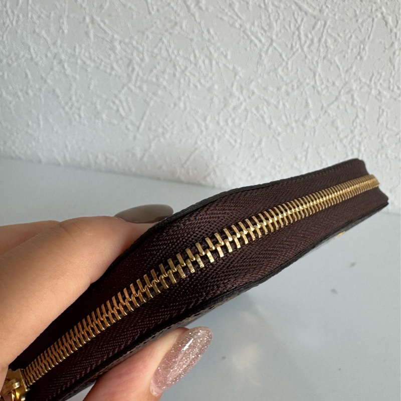 LV花紋愛心鑰匙ㄇ拉零錢包👛必買✨✨-10