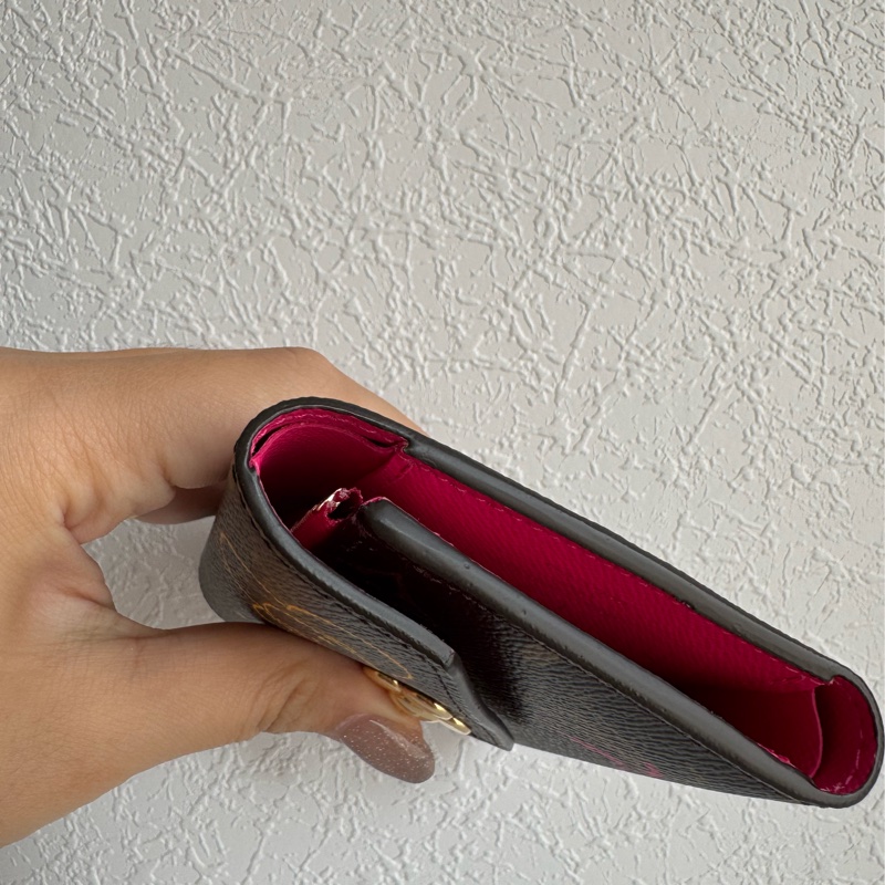 LV花紋Vivienne 內桃三折短夾 超好看😻😻-8