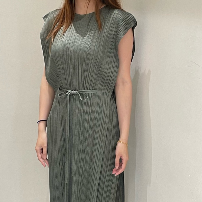 ▪️富貴選物FUGUEI▪️PP   三宅一生果子綠 細菱格紋 長洋裝-0