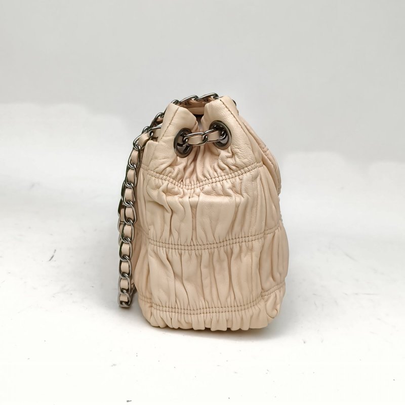 PRADA 裸色羊皮銀扣單肩包褶皺腋下包肩背包-3