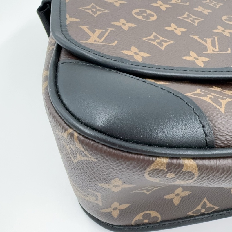 LV原花拚黑牛皮GM郵差包M46371-10