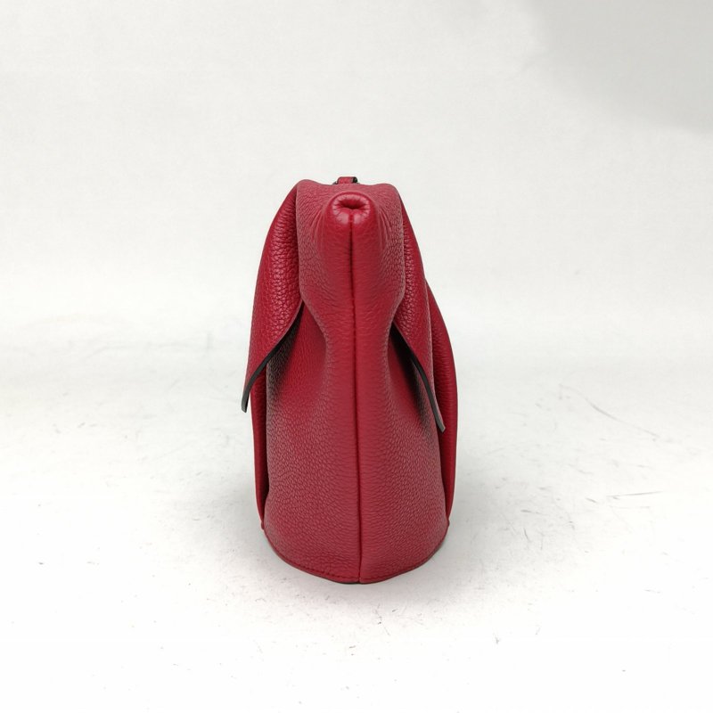 LOEWE BunnyMiniBag兔子包紅色牛皮肩背包-1