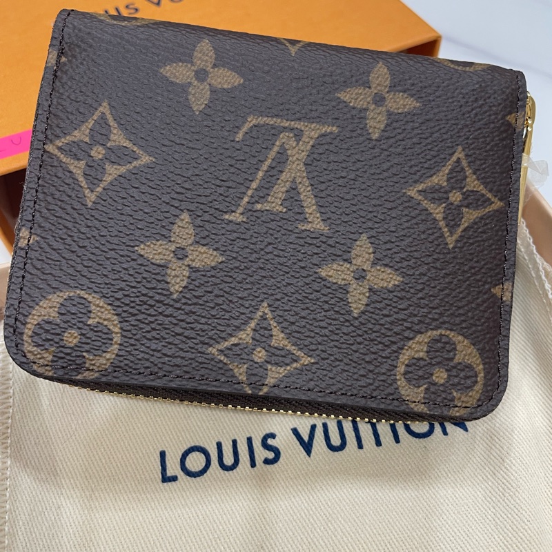 LV 拉鏈零錢包 M60067-1