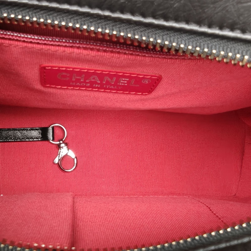 CHANEL GABRIELLE流浪新中號黑色牛皮晶片金銀扣-5