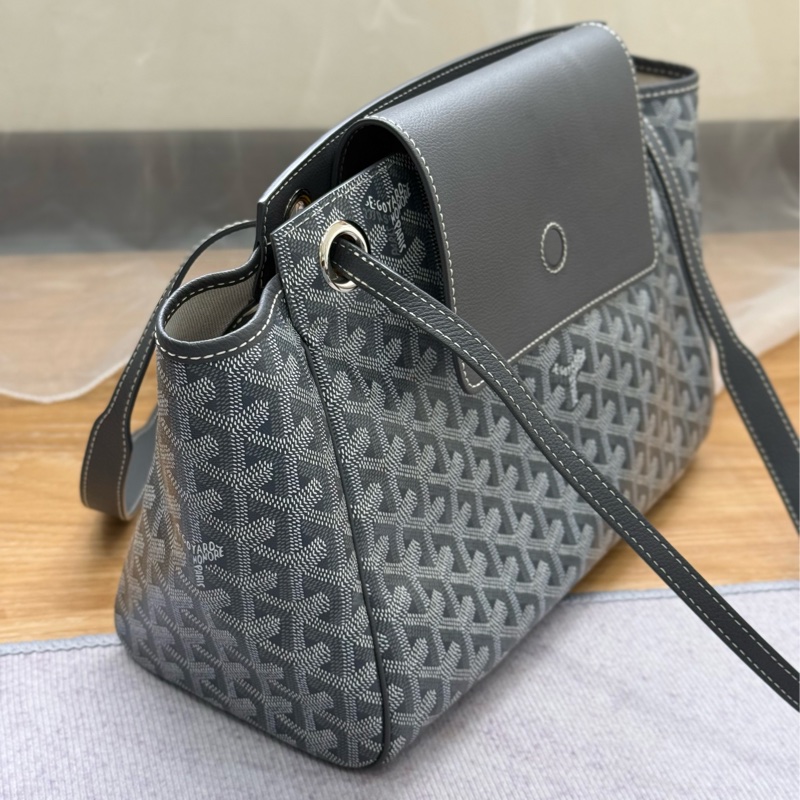（2026/4月國外購證🈵全配) 全新閒置Goyard 灰色rouette tote 單肩手提包-4