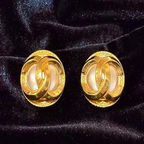 Chanel 香奈兒中古 Vintage 雙C珍珠耳夾