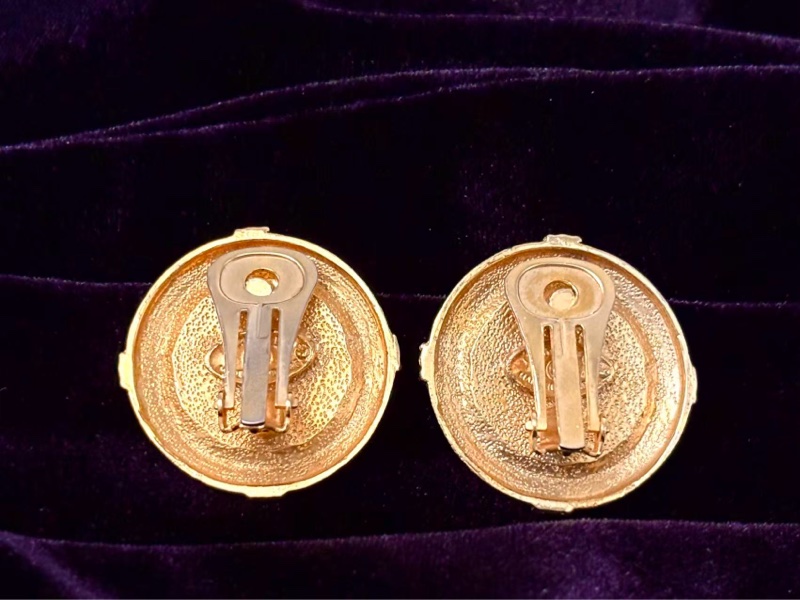 Chanel Vintage 香奈兒雙C耳夾 黑金配色-2