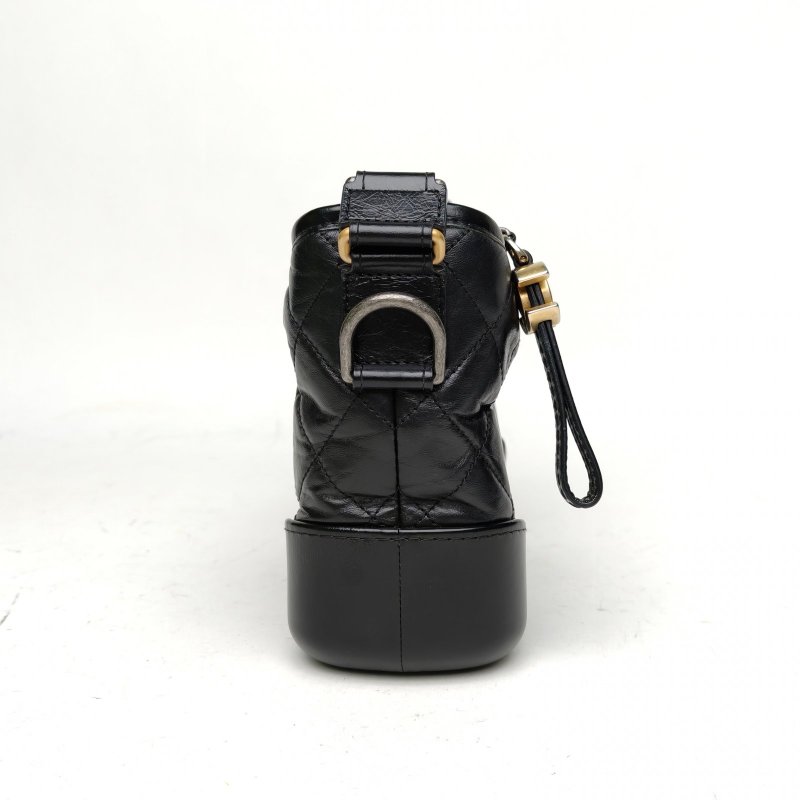 CHANEL GABRIELLE流浪小號20黑色牛皮25開金銀扣肩背包-3
