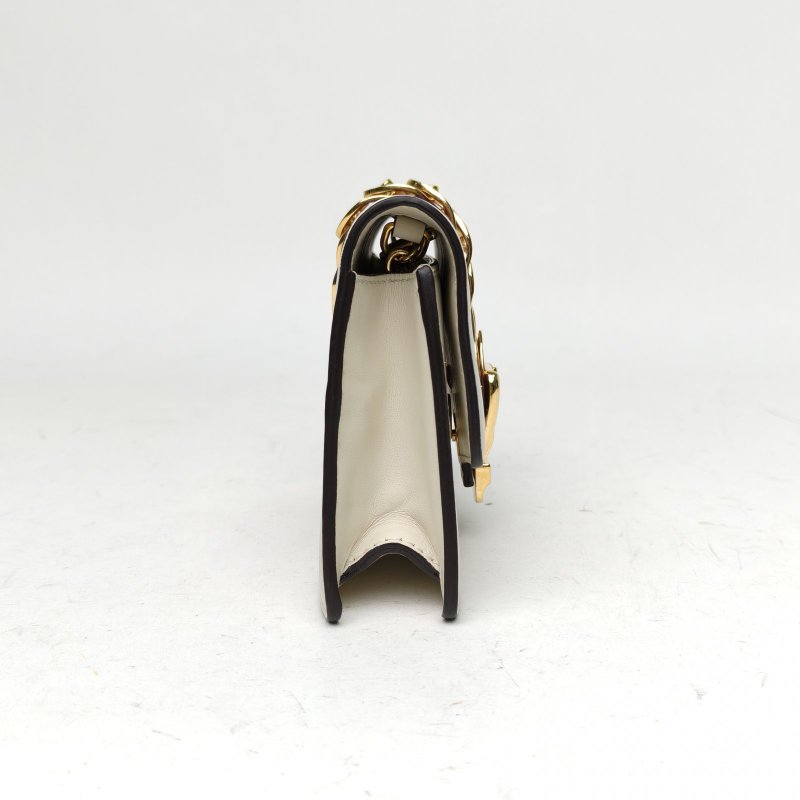 GUCCI Sylvie塞爾維亞絲帶包超Mini16.5白色牛皮金扣肩背包-3