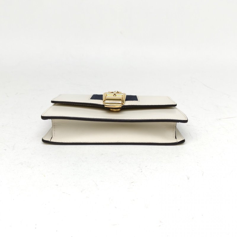 GUCCI Sylvie塞爾維亞絲帶包超Mini16.5白色牛皮金扣肩背包-4