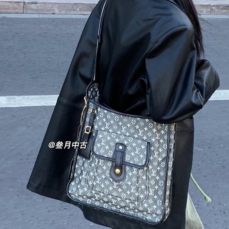 Louis Vuitton • 經典老花牛仔丹寧 Evelyne 斜背包-3