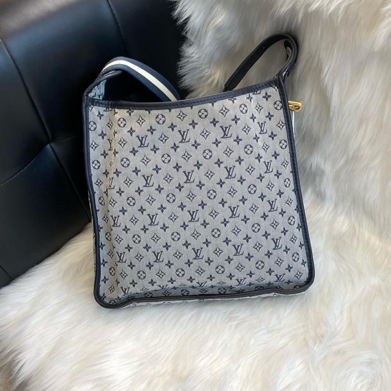 Louis Vuitton • 經典老花牛仔丹寧 Evelyne 斜背包-6