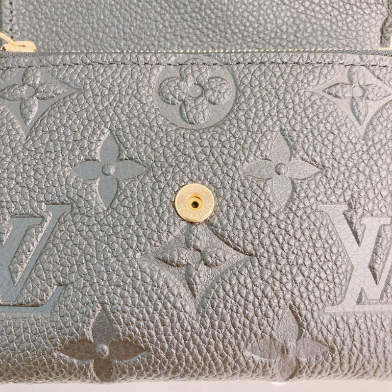 MS0689	Louis Vuitton 路易威登 三摺錢包 壓印牛皮 黑色 金扣 Victorine Wallet Calfskin Empreinte Black x GHW-11