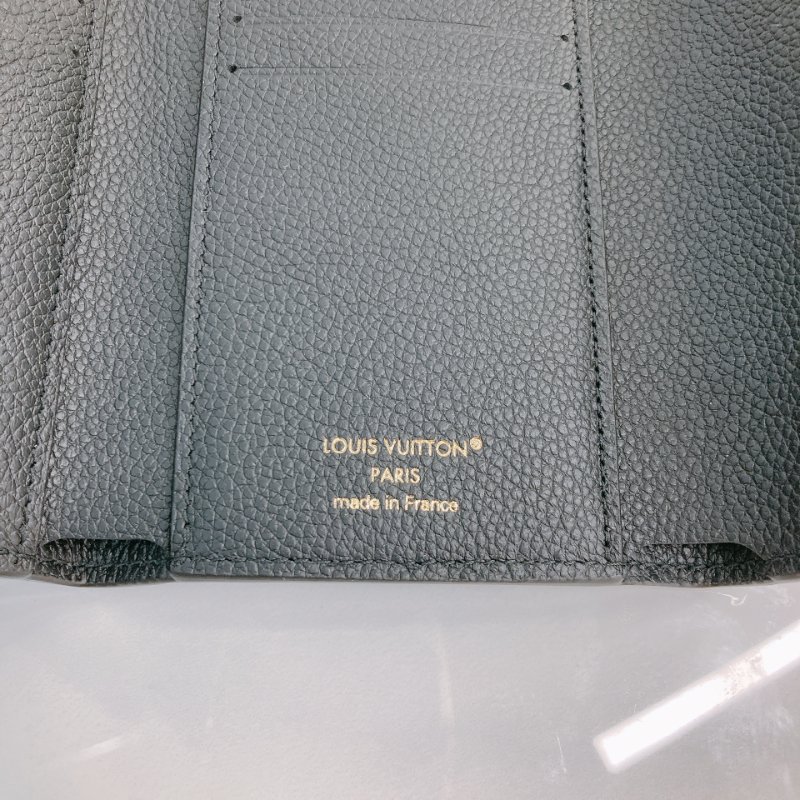 MS0689	Louis Vuitton 路易威登 三摺錢包 壓印牛皮 黑色 金扣 Victorine Wallet Calfskin Empreinte Black x GHW-13