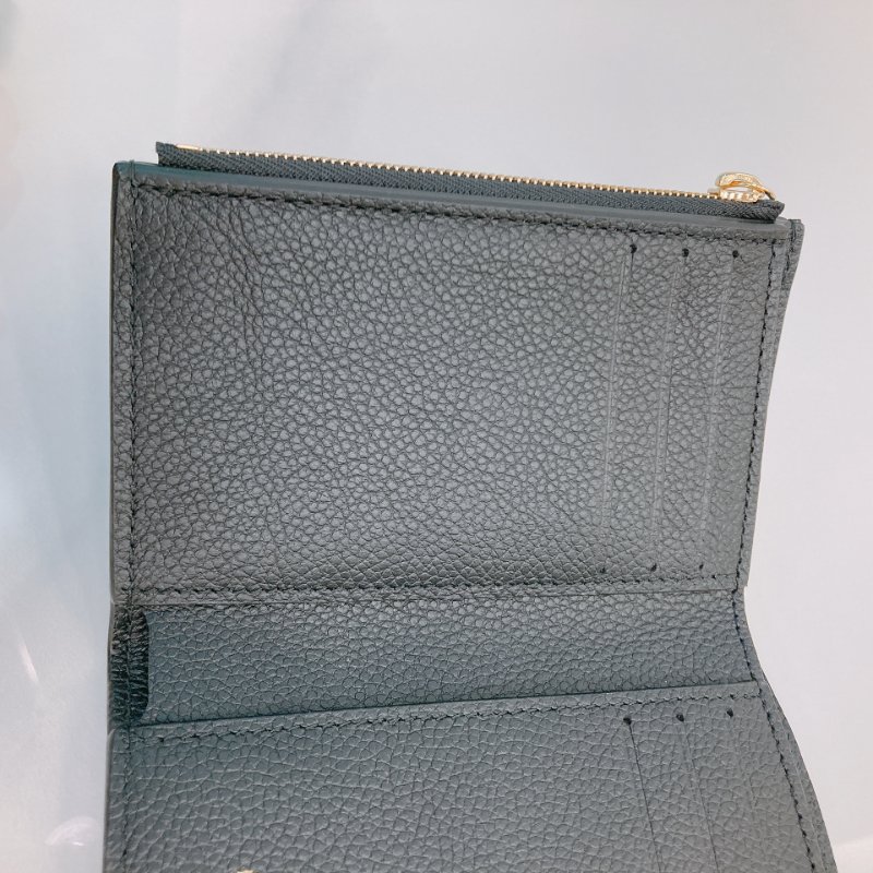 MS0689	Louis Vuitton 路易威登 三摺錢包 壓印牛皮 黑色 金扣 Victorine Wallet Calfskin Empreinte Black x GHW-14