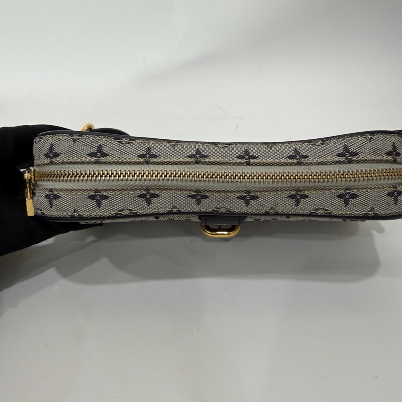 Louis Vuitton • 經典老花牛仔丹寧相機包-5