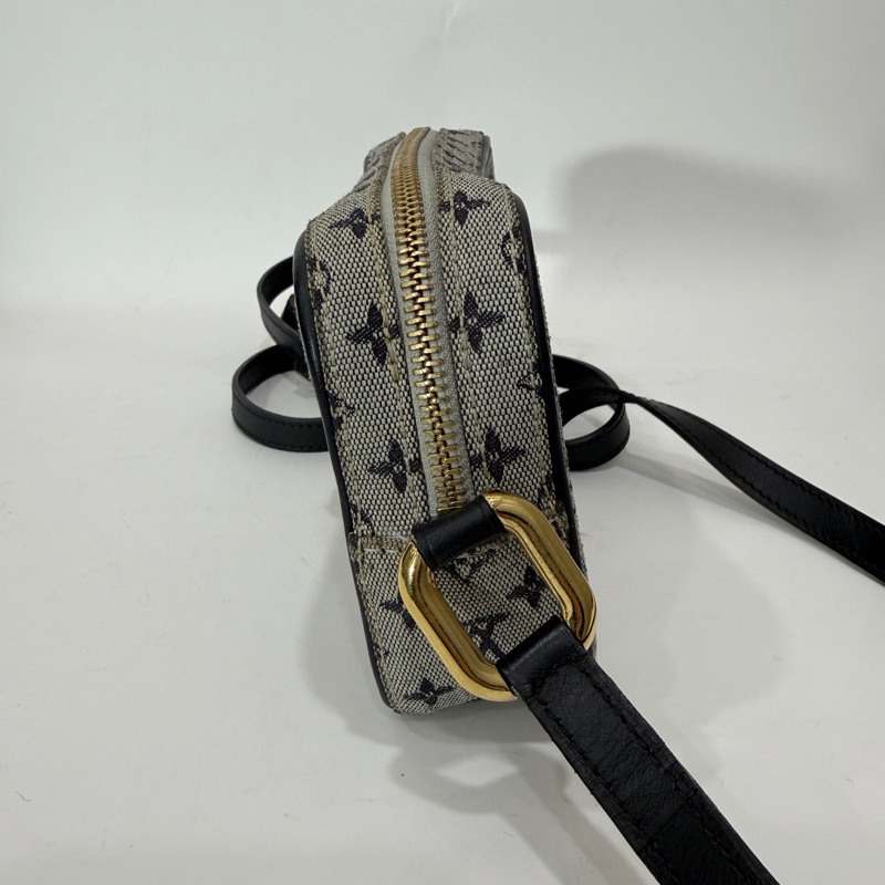 Louis Vuitton • 經典老花牛仔丹寧相機包-8