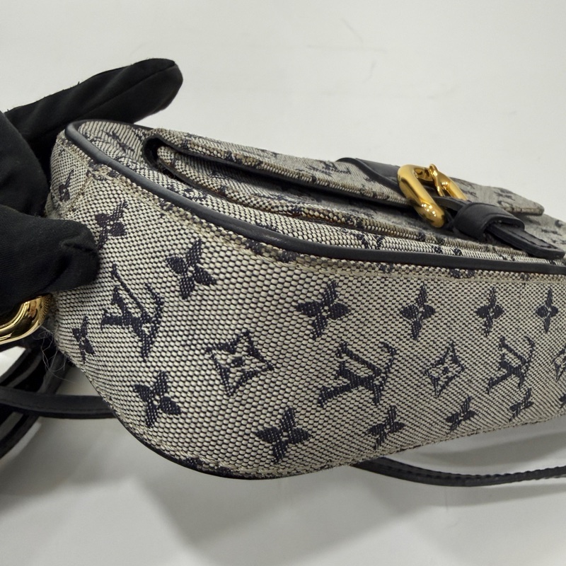 Louis Vuitton • 經典老花牛仔丹寧相機包-18