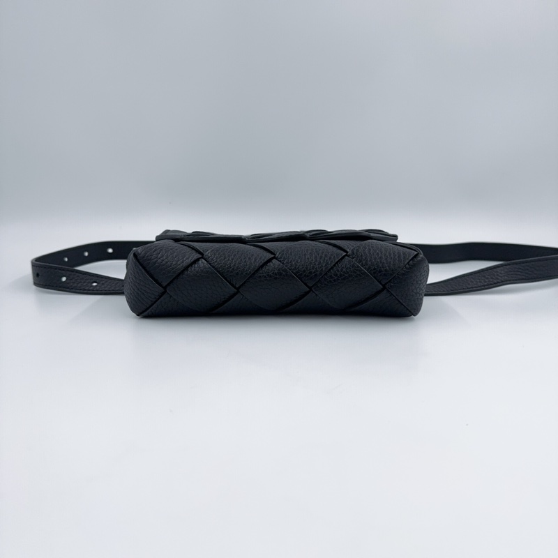 BV黑色牛皮編織Diago下蓋腰包（狀況超好）-4