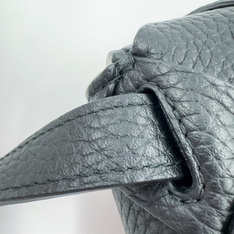 BV黑色牛皮編織Diago下蓋腰包（狀況超好）-12