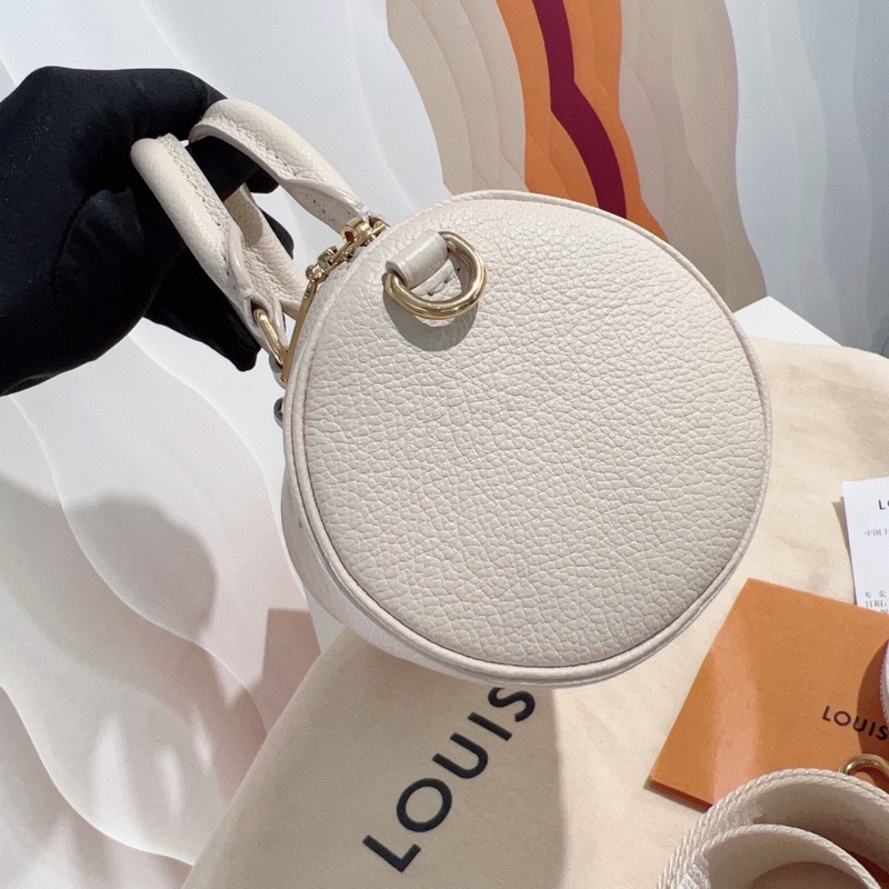 Louis Vuitton • Papillon 經典全皮壓紋老花 奶昔白巴比龍 有購證✔️-3